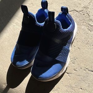 Kids Nike girls 12 c size